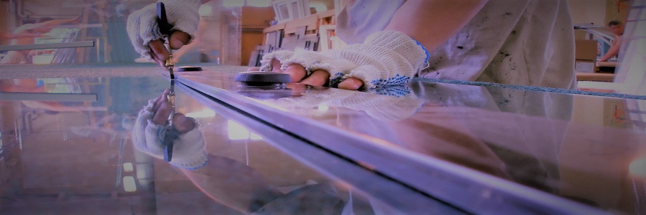 Slider, Glass Cutting Service in Kentish Town, NW5